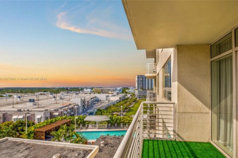 Copropriété à vendre à Miami, Floride: 2 chambres, 106.47 m2 № 1404533 - photo 2