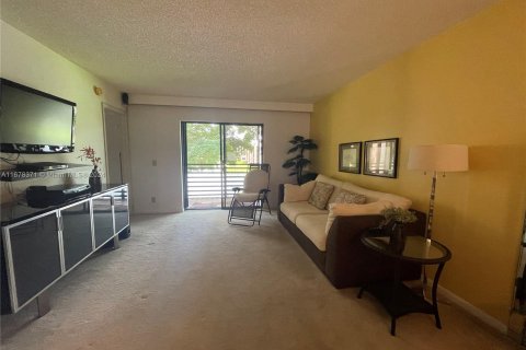 Copropriété à vendre à Sunrise, Floride: 2 chambres, 79.9 m2 № 1404618 - photo 8