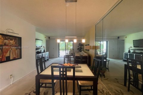 Condominio en venta en Sunrise, Florida, 2 dormitorios, 79.9 m2 № 1404618 - foto 14