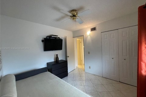 Copropriété à vendre à Sunrise, Floride: 2 chambres, 79.9 m2 № 1404618 - photo 27