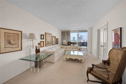 Copropriété à vendre à Miami Beach, Floride: 3 chambres, 144 m2 № 1101859 - photo 10