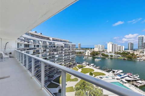 Copropriété à vendre à Miami Beach, Floride: 3 chambres, 144 m2 № 1101859 - photo 24