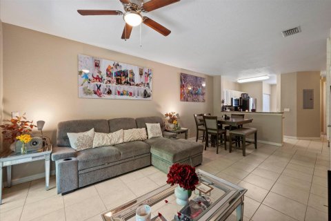 Townhouse in Riviera Beach, Florida 2 bedrooms, 113.99 sq.m. № 1208792 - photo 24