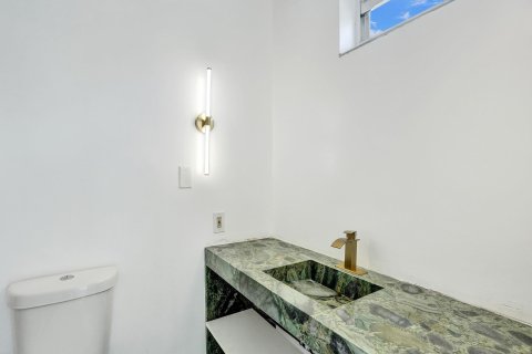 Condominio en venta en Bal Harbour, Florida, 2 dormitorios, 138.24 m2 № 1151518 - foto 11