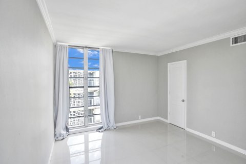 Condominio en venta en Bal Harbour, Florida, 2 dormitorios, 138.24 m2 № 1151518 - foto 8