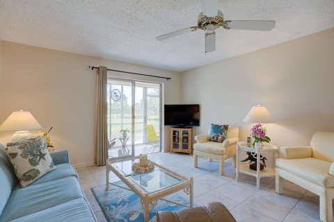 Condo in Stuart, Florida, 1 bedroom  № 1134919 - photo 17