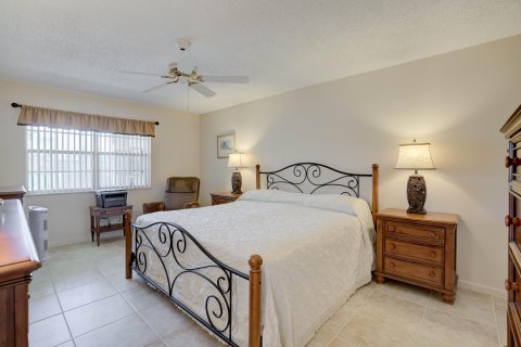 Condo in Stuart, Florida, 1 bedroom  № 1134919 - photo 14