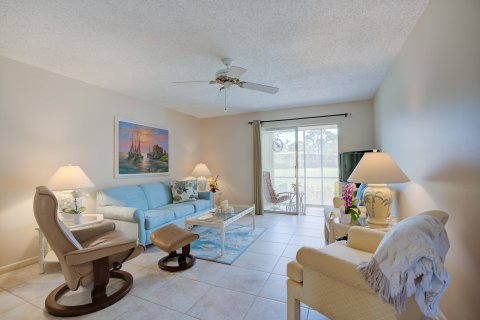 Condo in Stuart, Florida, 1 bedroom  № 1134919 - photo 24