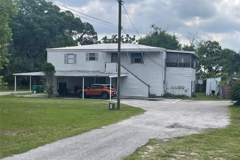 Immobilier commercial à vendre à Zephyrhills, Floride: 175.31 m2 № 1194417 - photo 1