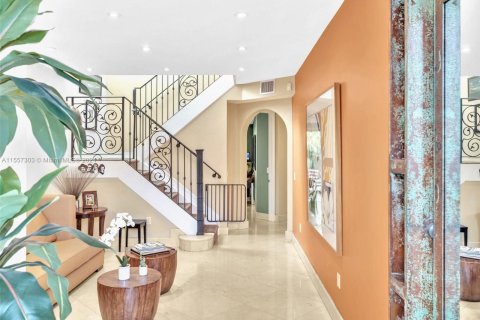 Casa en venta en Aventura, Florida, 5 dormitorios, 257.34 m2 № 1101686 - foto 9