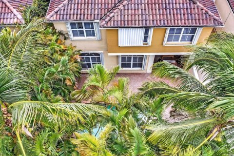 Villa ou maison à vendre à Aventura, Floride: 5 chambres, 257.34 m2 № 1101686 - photo 7