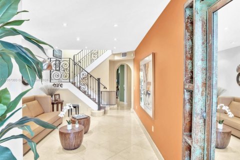 Casa en venta en Aventura, Florida, 5 dormitorios, 257.34 m2 № 1101686 - foto 10