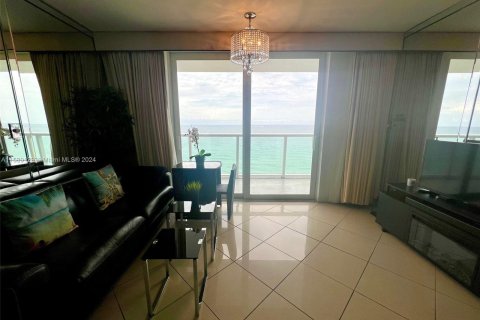 Condominio en venta en Sunny Isles Beach, Florida, 1 dormitorio, 40.88 m2 № 1155021 - foto 7