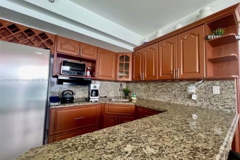 Condominio en venta en Sunny Isles Beach, Florida, 1 dormitorio, 40.88 m2 № 1155021 - foto 4