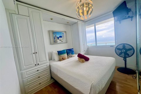 Condominio en venta en Sunny Isles Beach, Florida, 1 dormitorio, 40.88 m2 № 1155021 - foto 8