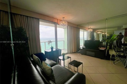 Condominio en venta en Sunny Isles Beach, Florida, 1 dormitorio, 40.88 m2 № 1155021 - foto 6