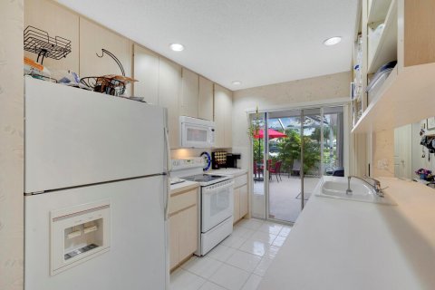 Adosado en venta en Palm Beach Gardens, Florida, 2 dormitorios, 107.02 m2 № 1229315 - foto 11