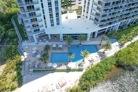 Copropriété à vendre à North Miami Beach, Floride: 3 chambres, 144.56 m2 № 682103 - photo 6