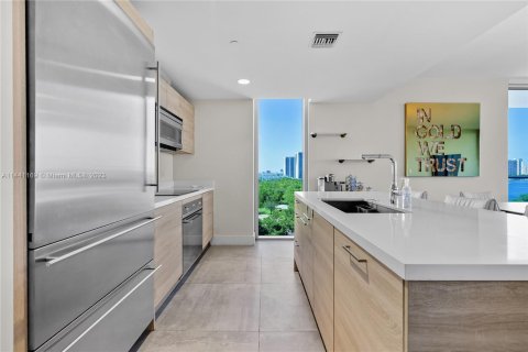 Condominio en venta en North Miami Beach, Florida, 3 dormitorios, 144.56 m2 № 682103 - foto 17