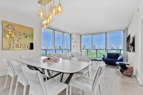 Condominio en venta en North Miami Beach, Florida, 3 dormitorios, 144.56 m2 № 682103 - foto 19