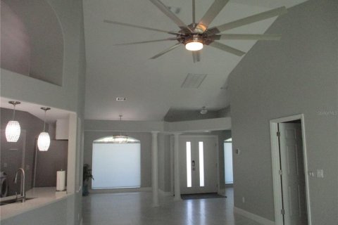 Casa en venta en Saint Petersburg, Florida, 4 dormitorios, 192.12 m2 № 1381303 - foto 7