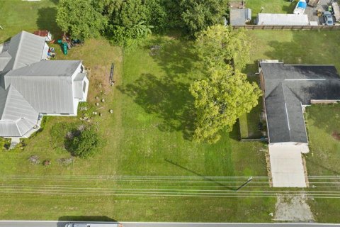 Terreno en venta en Saint Cloud, Florida № 1368197 - foto 1