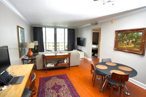 Condo in Miami Beach, Florida, 1 bedroom  № 1369071 - photo 10