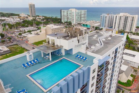 Condo in Miami Beach, Florida, 1 bedroom  № 1369071 - photo 5