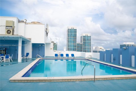 Condo in Miami Beach, Florida, 1 bedroom  № 1369071 - photo 6