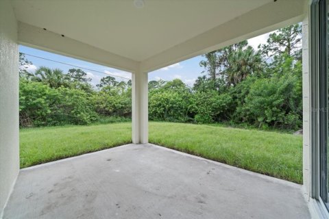 House in Palm Bay, Florida 4 bedrooms, 184.88 sq.m. № 1390492 - photo 23