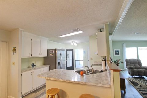 Condo in Okeechobee, Florida, 2 bedrooms  № 1259737 - photo 11