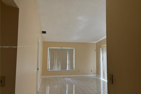 House in Miramar, Florida 2 bedrooms, 84.73 sq.m. № 1304696 - photo 7