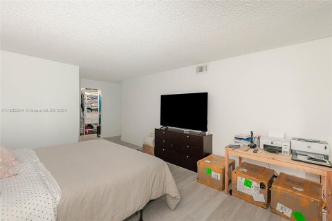 Copropriété à vendre à Hallandale Beach, Floride: 1 chambre, 99.87 m2 № 1304728 - photo 21