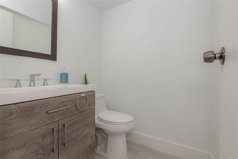 Copropriété à vendre à Hallandale Beach, Floride: 1 chambre, 99.87 m2 № 1304728 - photo 25