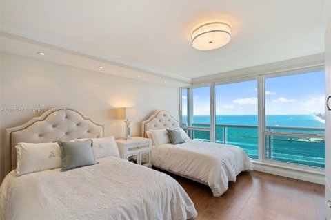 Copropriété à vendre à Fort Lauderdale, Floride: 2 chambres, 174.56 m2 № 1304724 - photo 24