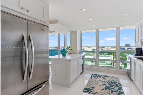 Copropriété à vendre à Fort Lauderdale, Floride: 2 chambres, 174.56 m2 № 1304724 - photo 9