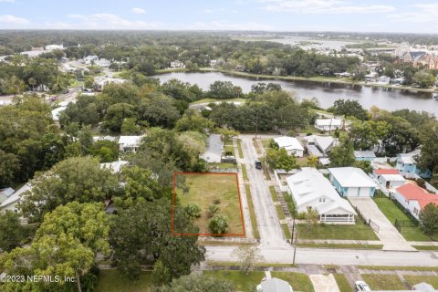 Terreno en venta en Saint Augustine, Florida № 775107 - foto 1