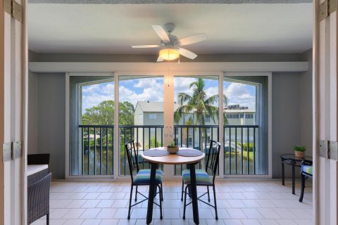 Condo in Stuart, Florida, 2 bedrooms  № 585980 - photo 26