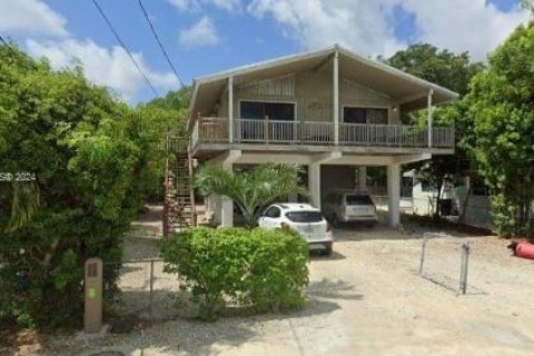 House in Key Largo, Florida 2 bedrooms № 1396978 - photo 1