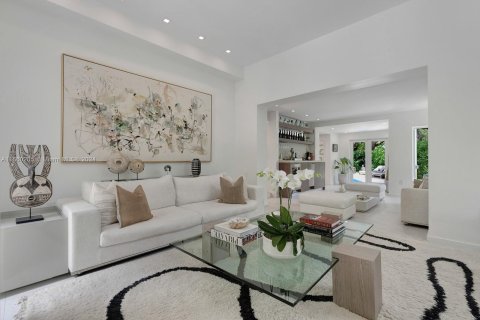 Casa en venta en Coral Gables, Florida, 4 dormitorios, 302.95 m2 № 1365653 - foto 8