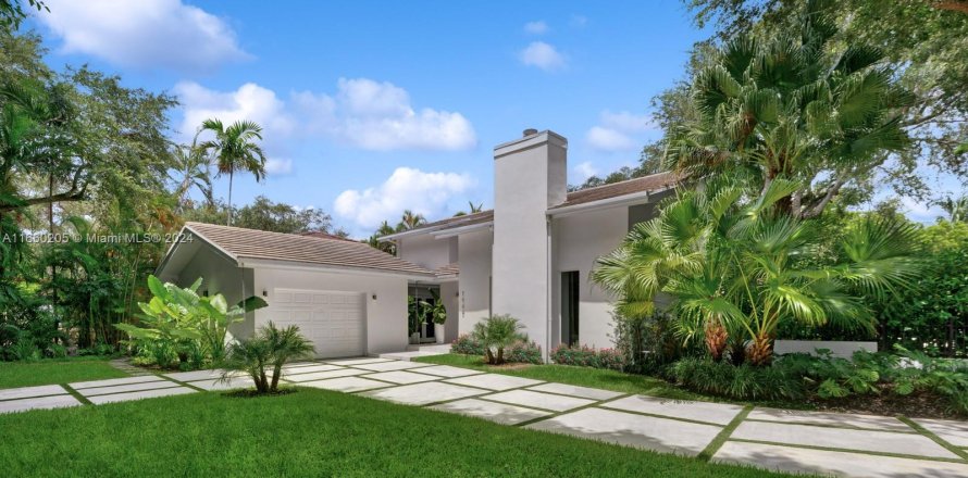 Villa ou maison à Coral Gables, Floride 4 chambres, 302.95 m2 № 1365653