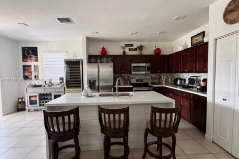 House in Homestead, Florida 5 bedrooms, 231.79 sq.m. № 1402993 - photo 13