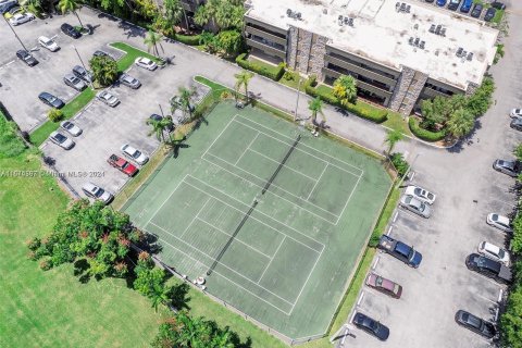 Condominio en venta en Miami, Florida, 2 dormitorios, 95.97 m2 № 1399064 - foto 29