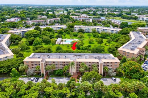 Condominio en venta en Coconut Creek, Florida, 2 dormitorios, 125.05 m2 № 1310813 - foto 28