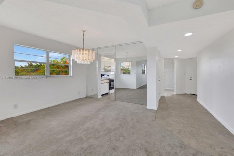 Copropriété à vendre à Coconut Creek, Floride: 2 chambres, 125.05 m2 № 1310813 - photo 10