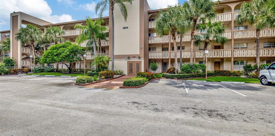 Condo à Coconut Creek, Floride, 2 chambres  № 1310813