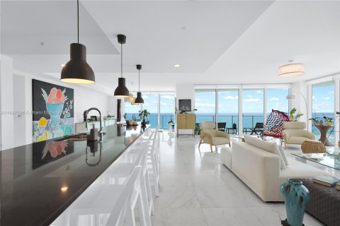 Condominio en venta en Hollywood, Florida, 4 dormitorios, 293.85 m2 № 1310858 - foto 10