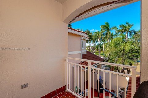 Townhouse in Hollywood, Florida 3 bedrooms, 162.39 sq.m. № 975990 - photo 25