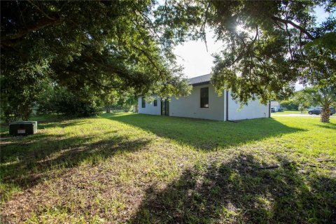 Villa ou maison à vendre à North Port, Floride: 3 chambres, 107.67 m2 № 1368626 - photo 16