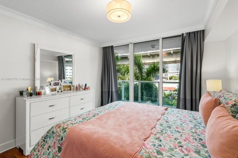 Copropriété à louer à Miami, Floride: 2 chambres, 103.77 m2 № 1365687 - photo 10